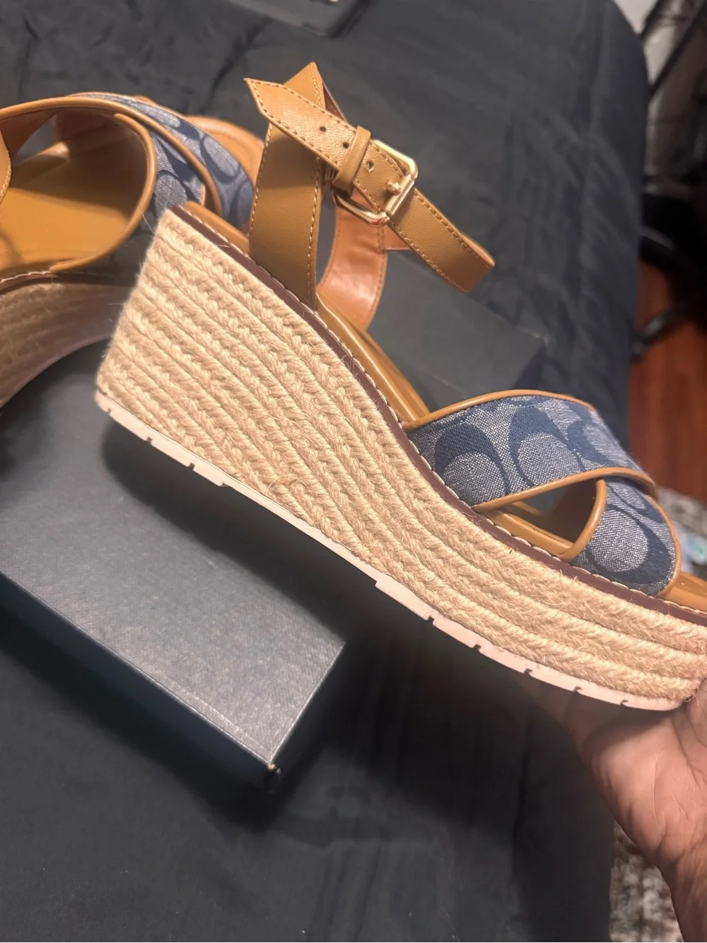 Coach straps wedge